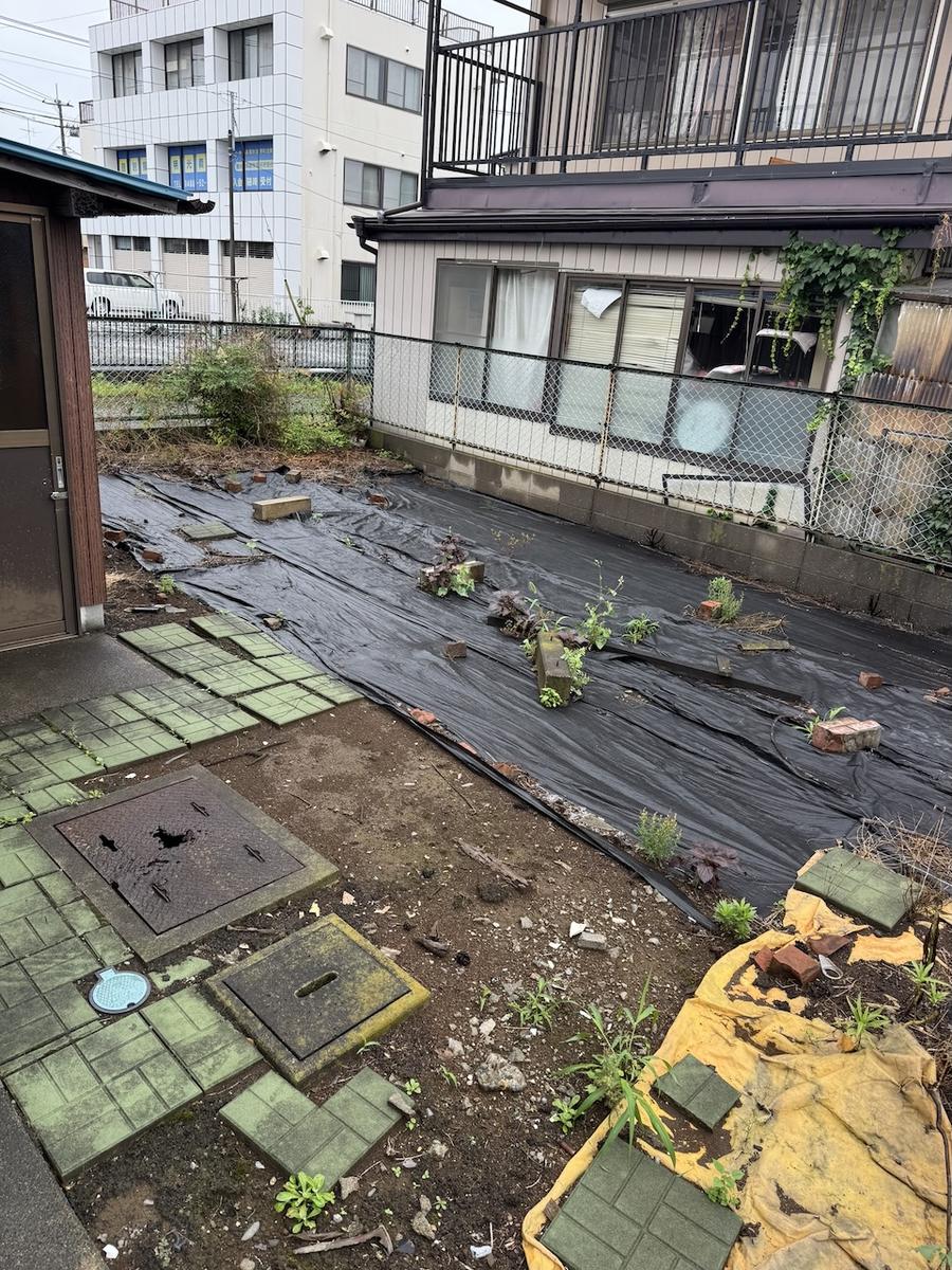 除草｜埼玉県鴻巣市の庭師 庭や亨